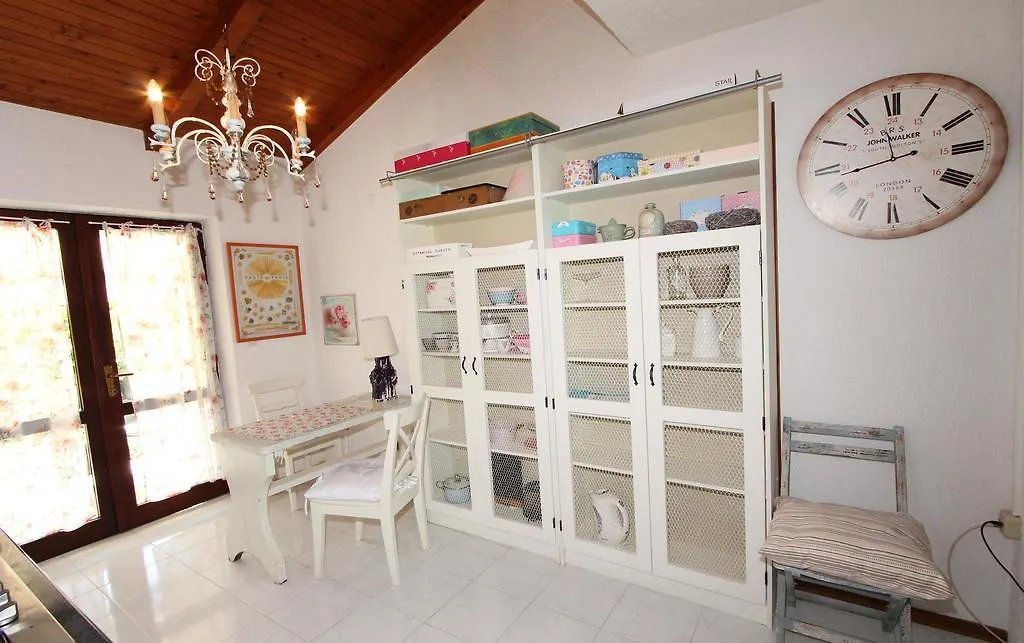 Apartments Apollonio Rovinj 0*,