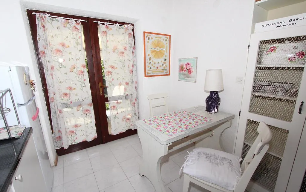 Apartments Apollonio Rovinj 0*,  Croatia
