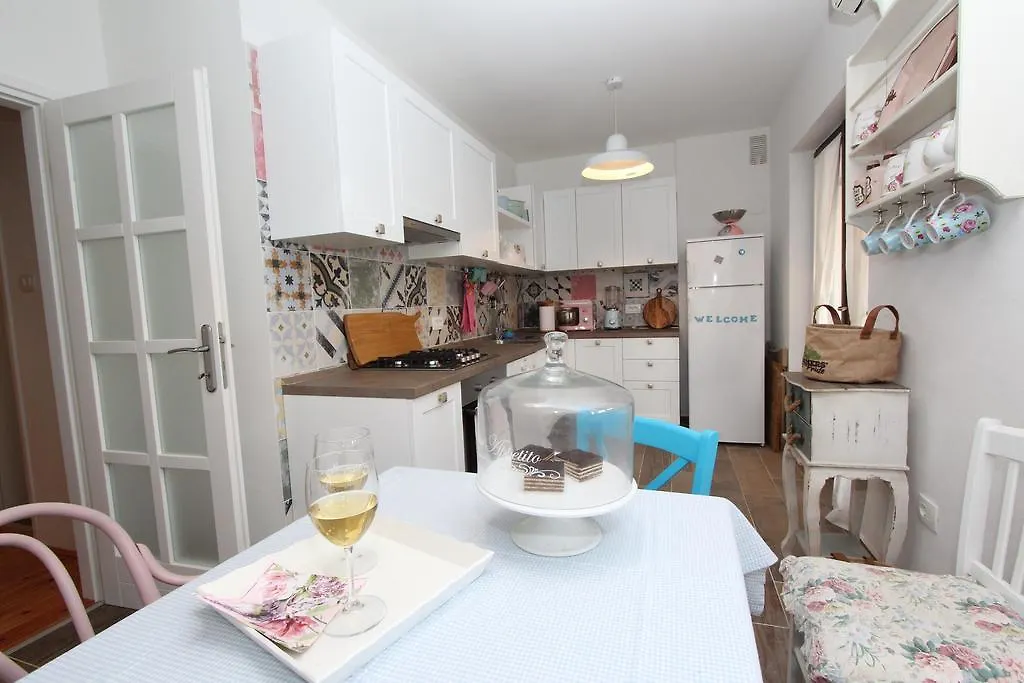 Apartments Apollonio Rovinj