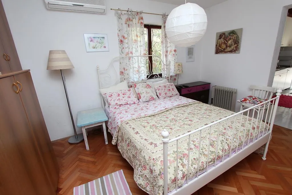 Apartments Apollonio Rovinj